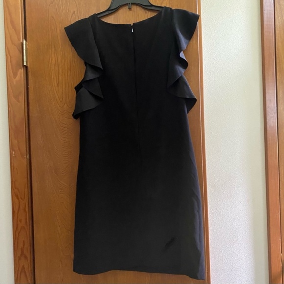 Banana Republic black ruffle sleeve Dress—Size 8 - Picture 6 of 6
